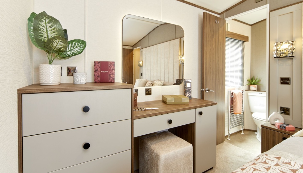 Super Luxury Caravan (3 Bed)