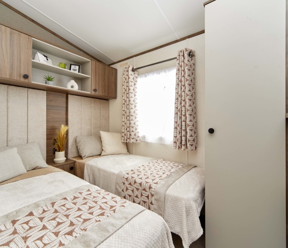 Super Luxury Caravan (3 Bed) image