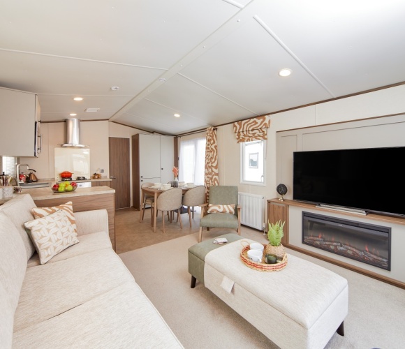 Super Luxury Caravan (3 Bed) image