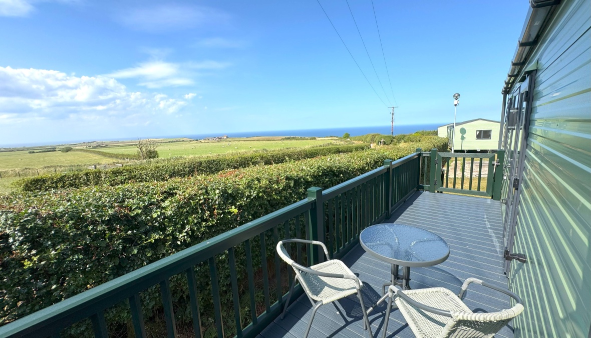 Seaview Deluxe (2 Bed)