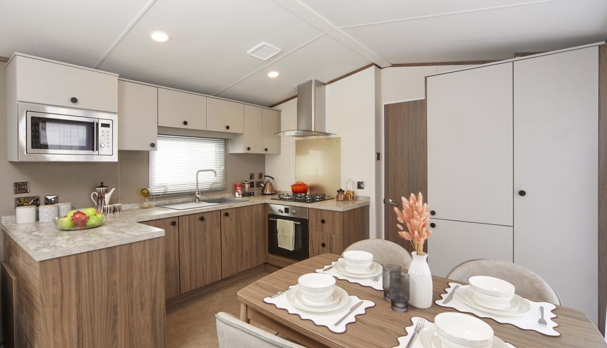 Super Luxury Caravans (2 Bed)